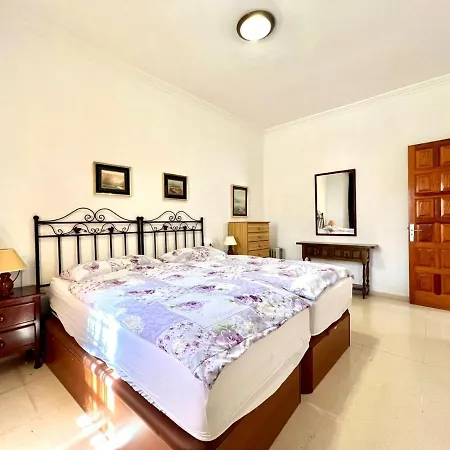 With Private Pool And Sea Views In * غيا ذي إسورا