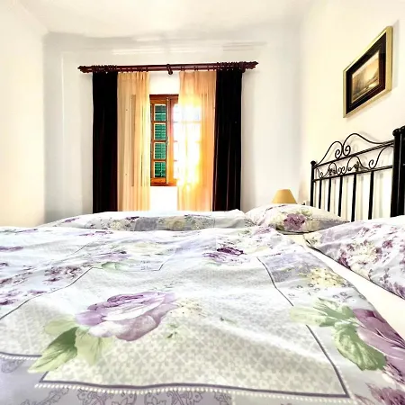 With Private Pool And Sea Views In Villa Guía de Isora