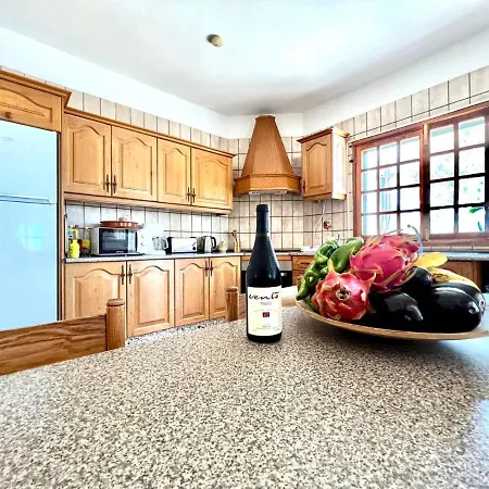 With Private Pool And Sea Views In فيلة