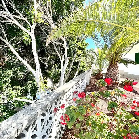 With Private Pool And Sea Views In Guía de Isora